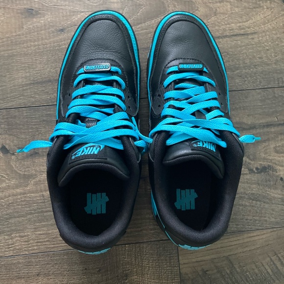 Nike Air Max 90 Undefeated Black/Blue Fury Sneakers Size 8.5 Men/10 Women - Picture 5 of 11